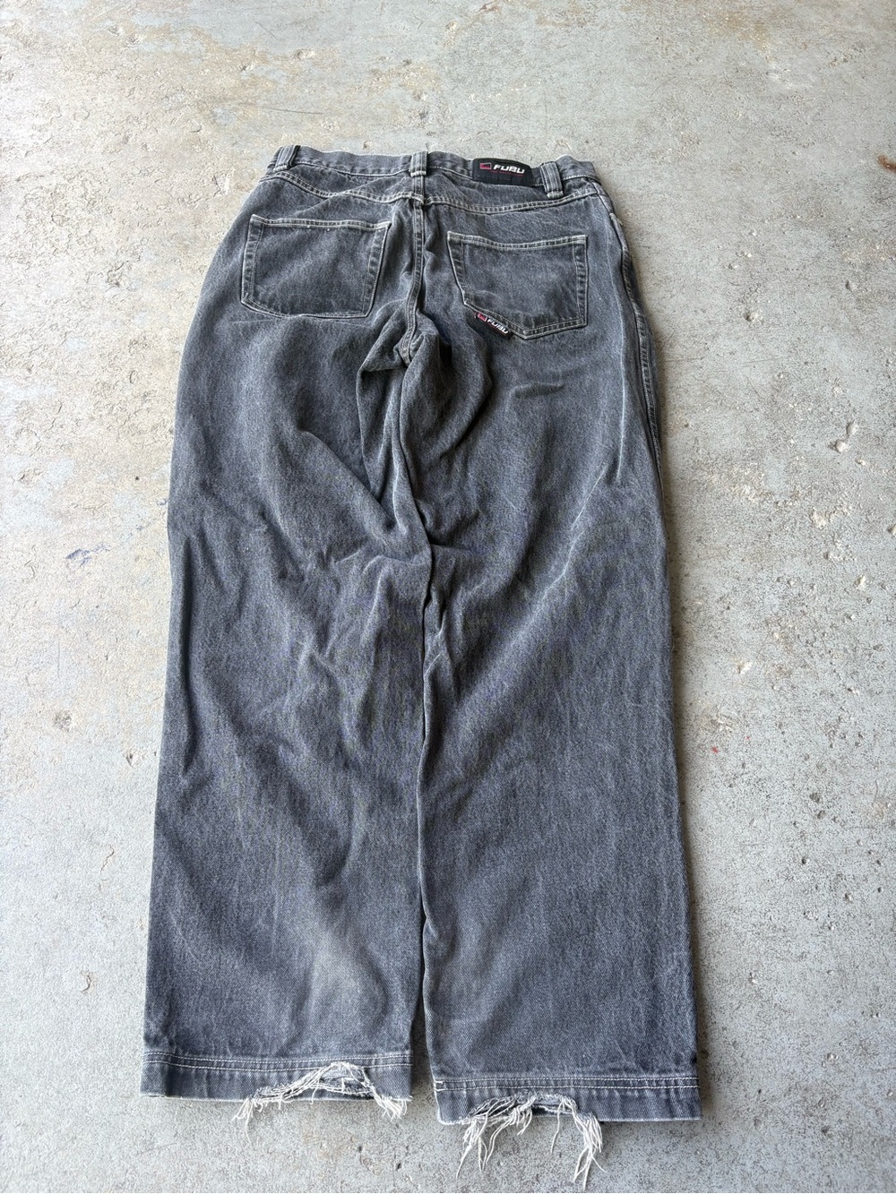 FUBU 90’s Men's Charcoal Gray Straight-Leg Baggy Jeans